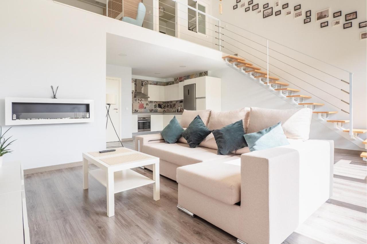 El Ventero Apartment - Elegante Apt Para 5 Con Terraza, Wi-Fi Y Aparcamiento En La Calle Camarma de Esteruelas Экстерьер фото